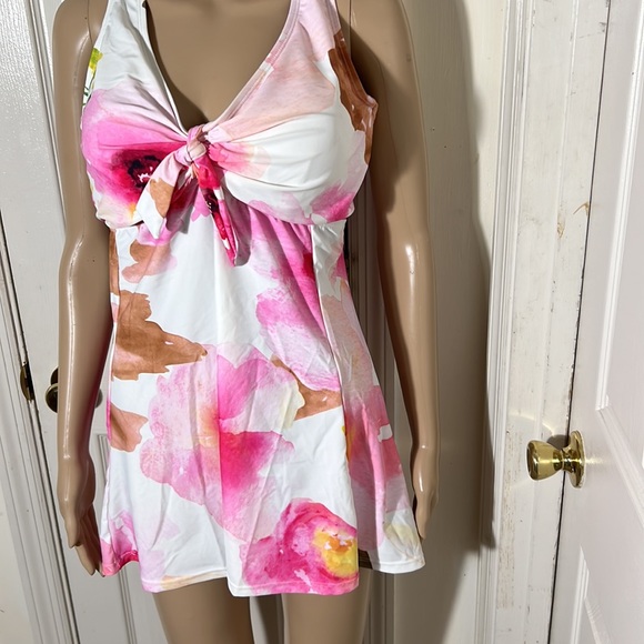 Curve plus size swim suit top size3xL nwt - Picture 2 of 8